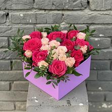 Цветочная композиция из Розы в коробке #REPLACE_PRED# Красный Профинтерн
