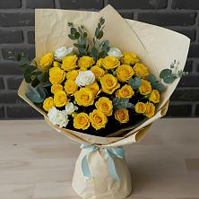 Букет цветов из:  Розы в Красный Профинтерн