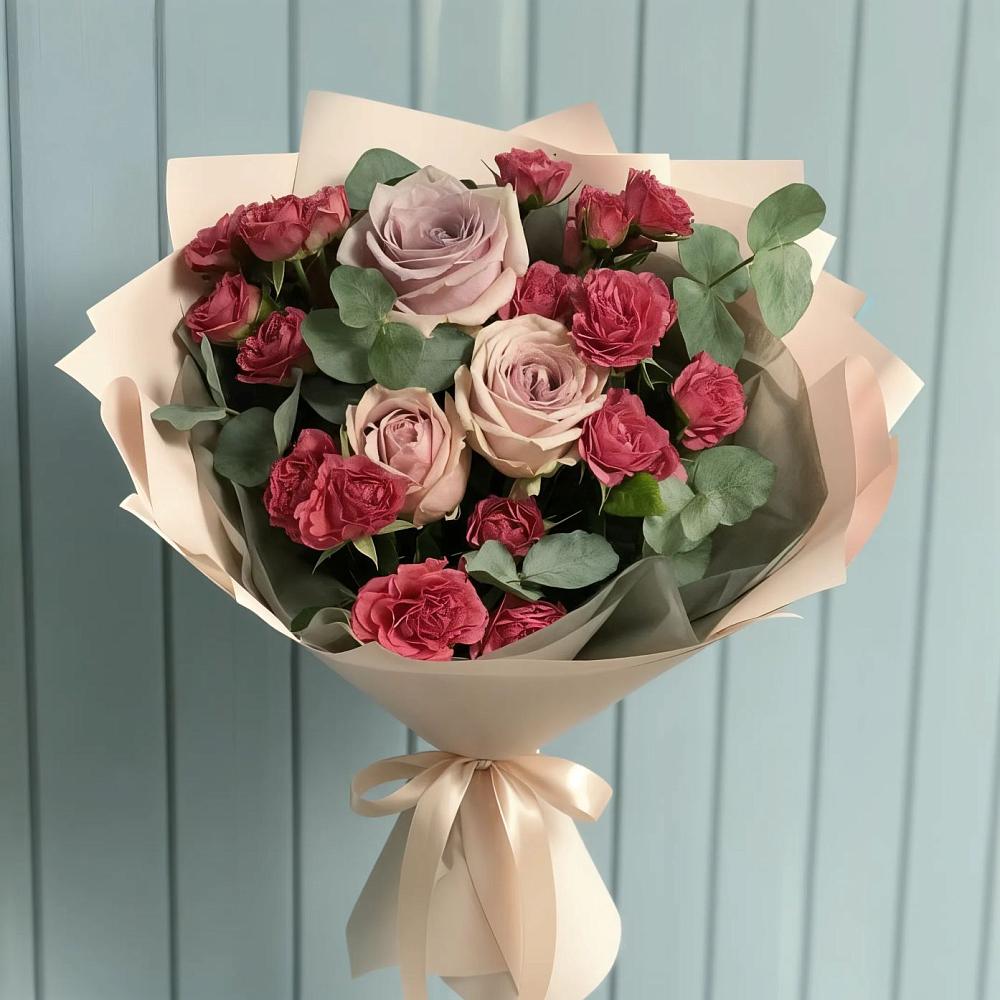 Букет цветов из: Гвоздики и Розы в Красный Профинтерн