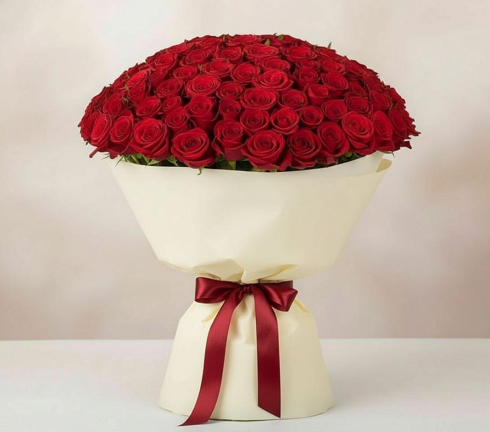 Букет 101 Красная роза Милано в Красный Профинтерн