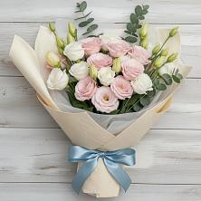 Букет цветов из:  Лизиантусы в Красный Профинтерн