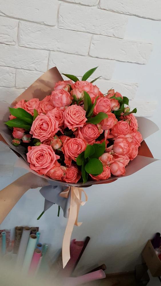 Букет цветов из: Розы в Красный Профинтерн