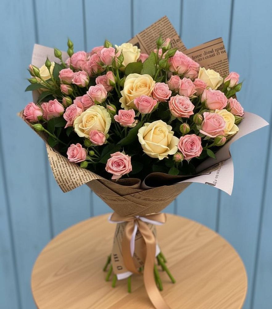 Букет цветов из: Розы в Красный Профинтерн