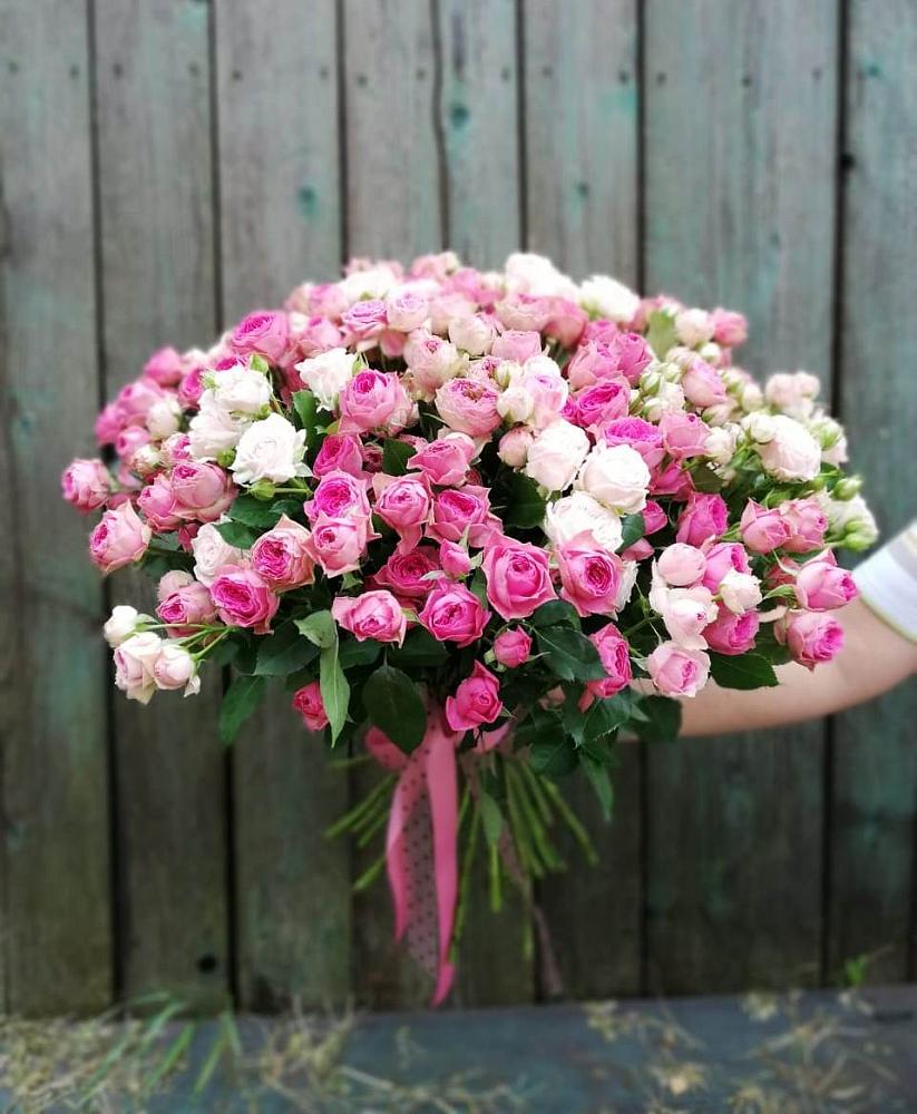 Букет Розовые кустовые розы Натали и Лав Лидия в Красный Профинтерн