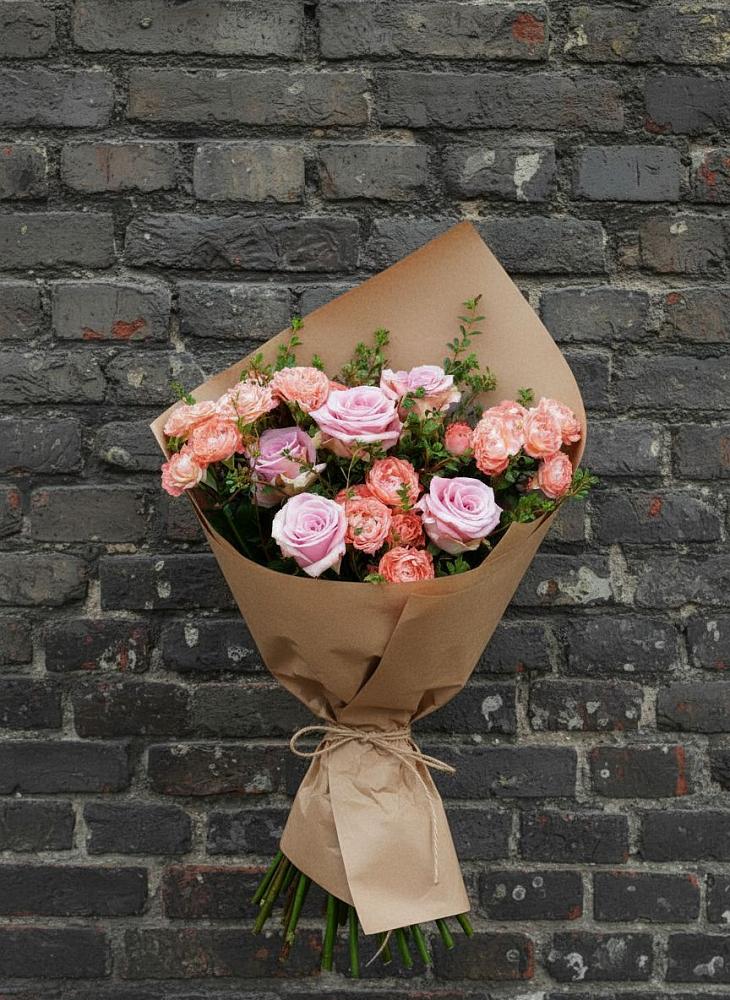 Букет цветов из: Розы в Красный Профинтерн