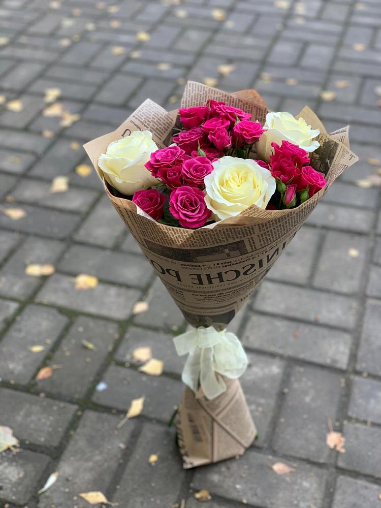 Букет цветов из: Розы в Красный Профинтерн