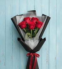 Букет цветов из:  Розы в Красный Профинтерн
