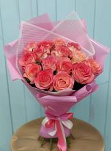 Букет 15 Розовых роз Равель в Красный Профинтерн