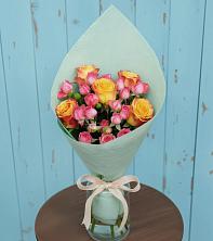 Букет цветов из:  Розы в Красный Профинтерн