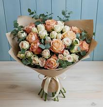 Букет цветов из:  Альстромерии и Розы #REPLACE_PRED# Красный Профинтерн